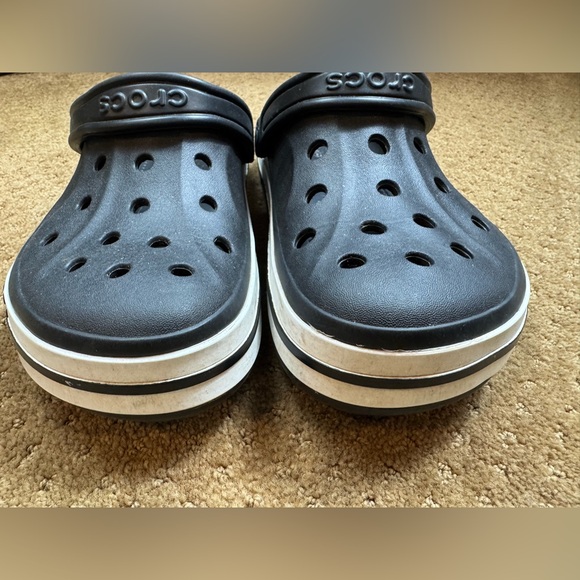 Crocs - Picture 2 of 10